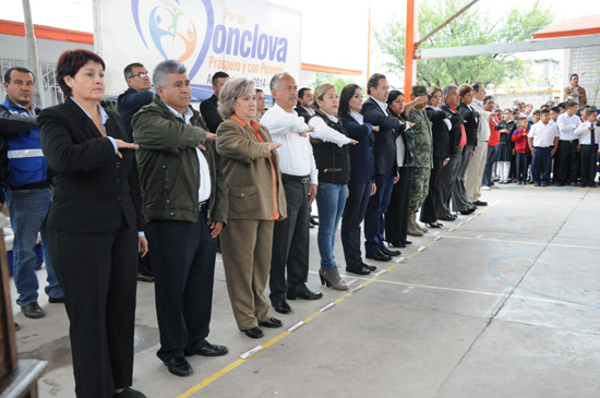 Atención integral a la Primaria Emiliano Zapata brinda el Ayuntamiento de Monclova