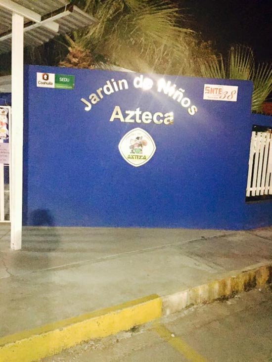 Atiende Alumbrado reporte de Jardín de Niños Azteca en Colonia Azteca 