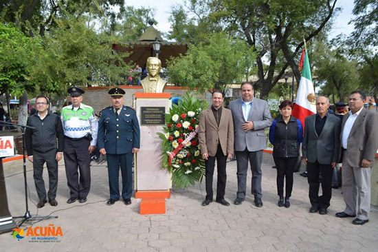 Con ceremonia y desfile cívico-deportivo recuerdan el 105 Aniversario del Inicio de la Revolución Mexicana 