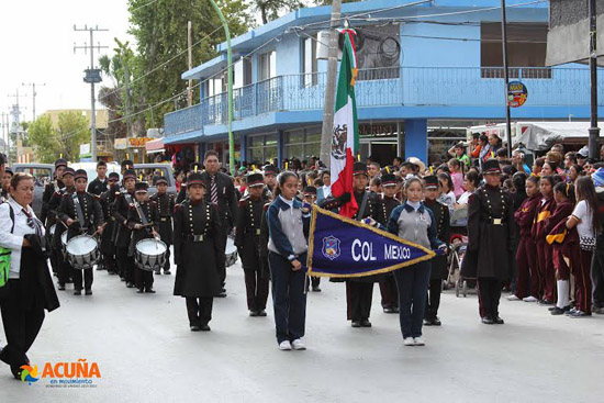 Con ceremonia y desfile cívico-deportivo recuerdan el 105 Aniversario del Inicio de la Revolución Mexicana 