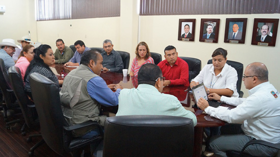 Se reúne César Gutiérrez con su gabinete de gobierno 