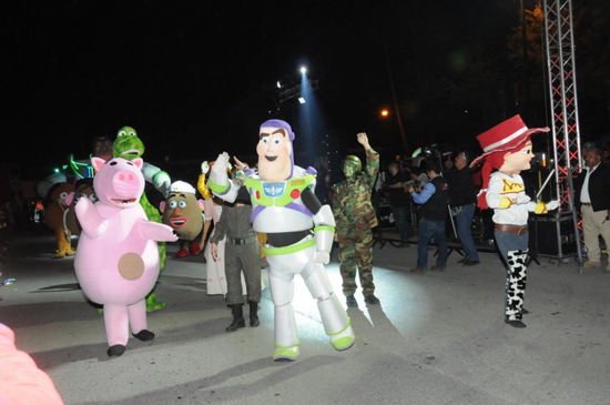 Celebran 70 mil personas el desfile navideño  “Coahuila Brilla” en Piedras Negras 