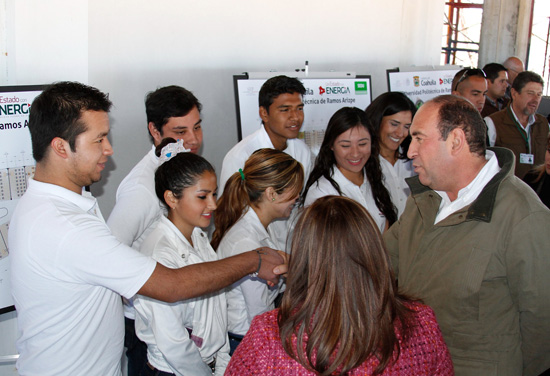 Más educación superior para los jóvenes de Coahuila: Rubén Moreira 