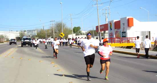 Un éxito “Caminata por la Salud 5K 2015” en Acuña 