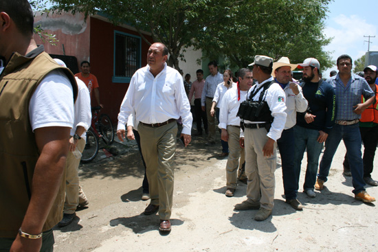 Supervisa el Gobernador Rubén Moreira áreas afectadas por el tornado 