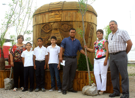 Continúa Dirección de Ecología con campaña de reforestación en Acuña 