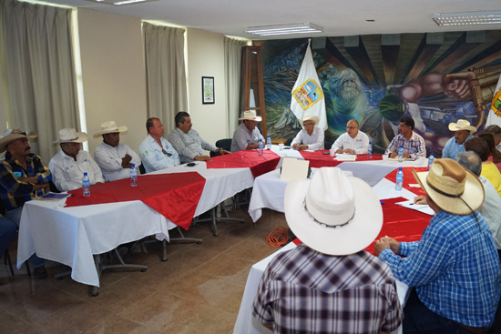Continúa realizando gobierno municipal de San Juan de Sabinas reuniones de análisis 