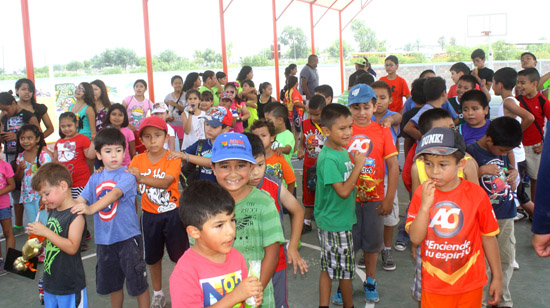 Activan a niños con “Cursos de Verano” en Polideportivo Poniente 