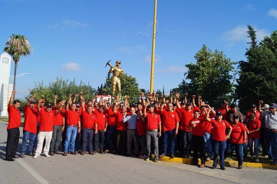 Conmemora gobierno municipal Día del Minero 