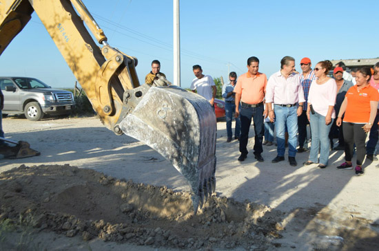 Inicia Lenin Pérez construcción de red de agua potable en colonia “La Estrella” 