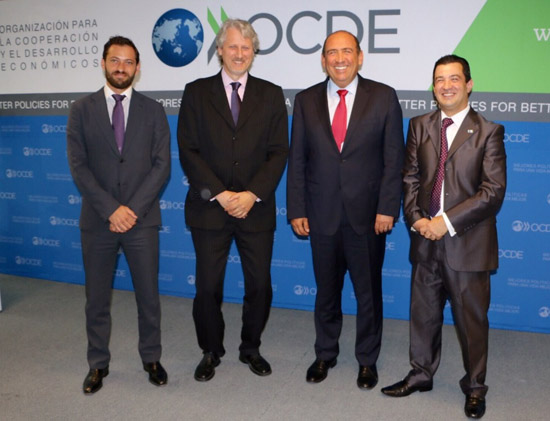 Ratifica Rubén Moreira su política de combate a la corrupción y de fortalecer la mejora regulatoria 