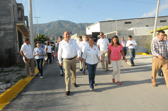 Con más pavimentación, el gobierno de Rubén Moreira contribuye al desarrollo y competitividad de Coahuila 