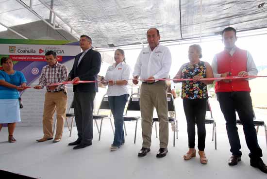 Más obras de pavimentación para mejorar la equidad social en Coahuila 