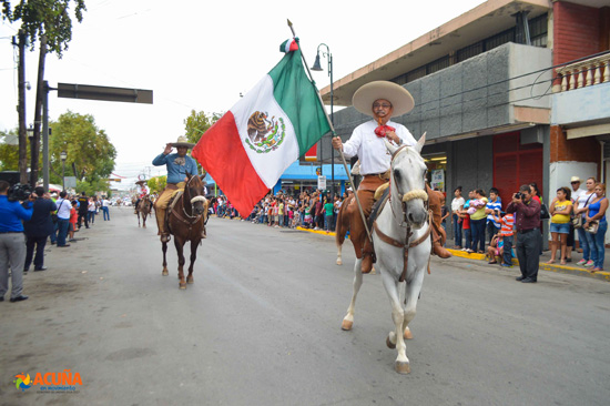 Conmemora gobierno de unidad 205 aniversario de la Independencia de México 