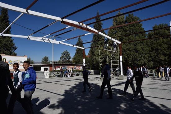 Construye Municipio techo en escuela 