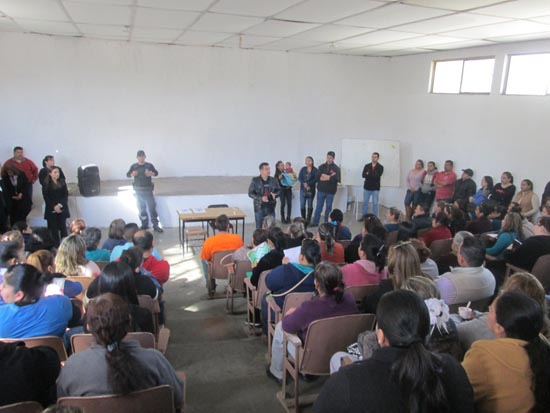 Exitosa conferencia de Monitor Escolar en Escuela Primaria Colonia Obrera 