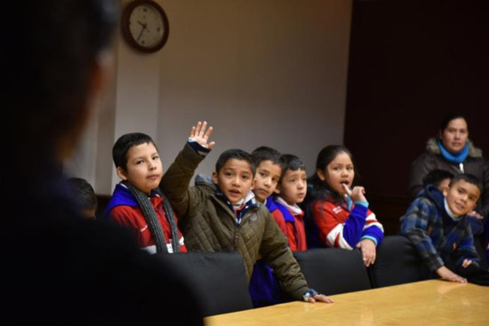 Niños visitan Presidencia Municipal 