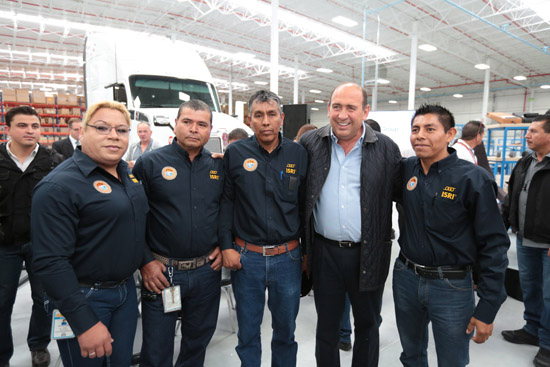 Avanza Coahuila en empleos; inauguran Isrinhausen 