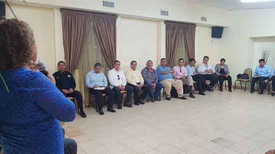 Gobierno de Coahuila encabeza reunión de trabajo con miembros del colectivo “Alas de Esperanza” 