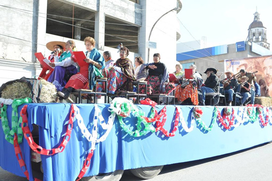 Lucido y colorido desfile del 106 Aniversario de la Revolución Mexicana vive Monclova 