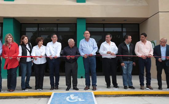 Rubén Moreira Valdez encabezó una jornada más de “100 Obras” en un día para Coahuila 