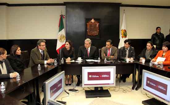El gobernador Rubén Moreira promulga leyes en apoyo a familias de personas desaparecidas 
