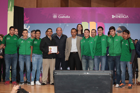 “Los deportistas de Coahuila, son ejemplo a seguir”: Rubén Moreira 