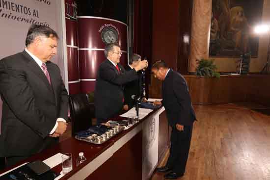 Reconoce UA de C a 198 Universitarios con las Medallas Juan Antonio de la Fuente, Miguel Ramos Arizpe y el Diploma al Mérito Académico 