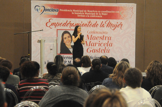 Todo un éxito conferencia de Marcela Gastelú, “El Empoderamiento de la Mujer” 