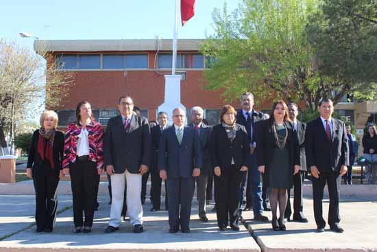 Conmemora gobierno municipal 195 años de la Bandera Mexicana 