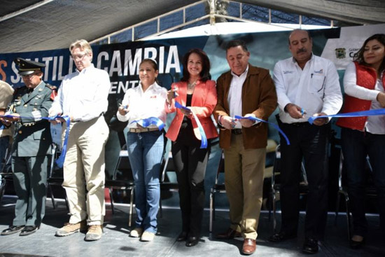 Inaugura Isidro obra histórica en calle Allende 