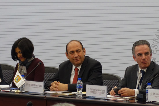 Preside Rubén Moreira reunión de evaluación de lucha contra discriminación hacia la mujer 