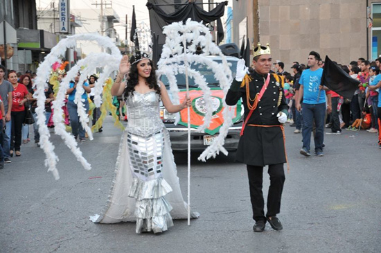 Vive Monclova gran Carnaval de Música y Color 