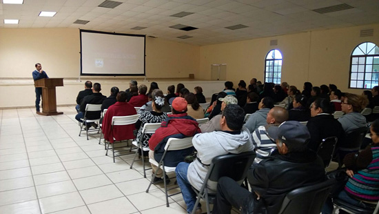 Antonio Nerio lleva informe legislativo a comunidades de Progreso 