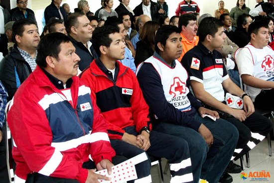 Con la meta de reunir 500 mil pesos, la Cruz Roja Mexicana inició su Colecta 2016 