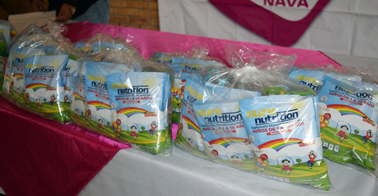 Entrega DIF Coahuila suplemento alimenticio para menores en Nava 