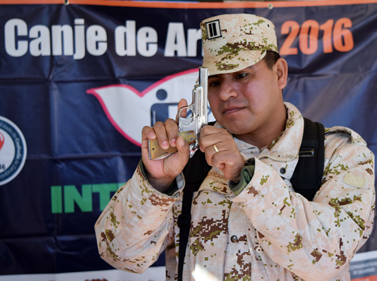 Exhorta alcaldesa a aprovechar el programa de Canje de Armas 2016 “Intercambio por la Paz” 