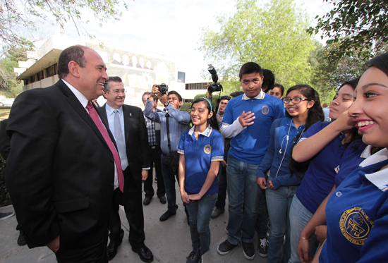 La Reforma de Enrique Peña, permite a más jóvenes de Coahuila acceder a educación media y superior 