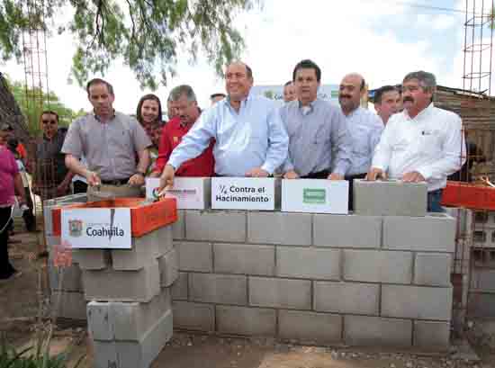 Avanza Coahuila con programas de combate a la marginación 
