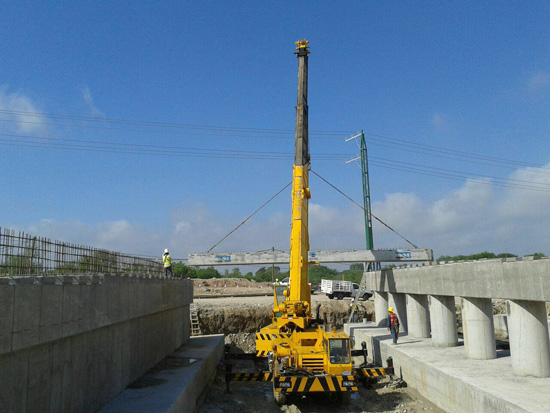 Coahuila avanza en la construcción del puente sobre arroyo Las Vacas en Acuña 