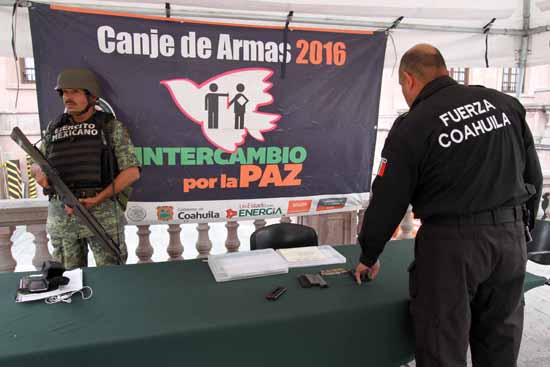 Continúa con éxito el programa Canje de Armas “Intercambio por la Paz 2016” 