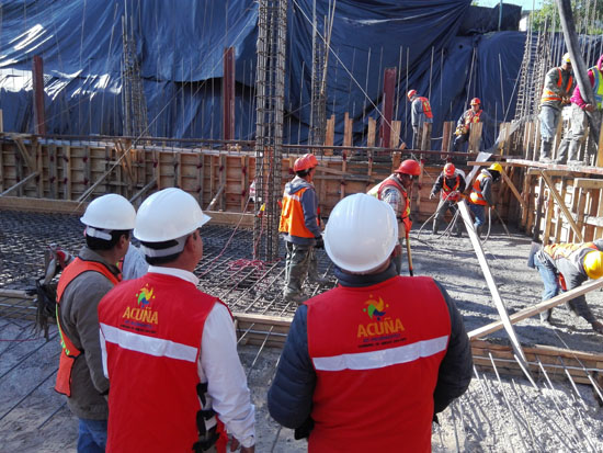 Supervisa gerente de SIMAS avances  de la obra de construcción de la planta potabilizadora 1
