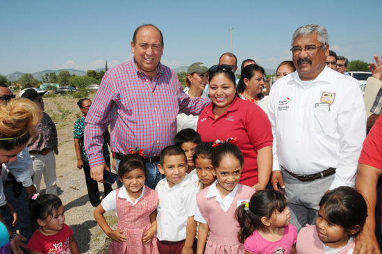 Avanza Coahuila con obras de beneficio colectivo; entrega gobernador obra vial 