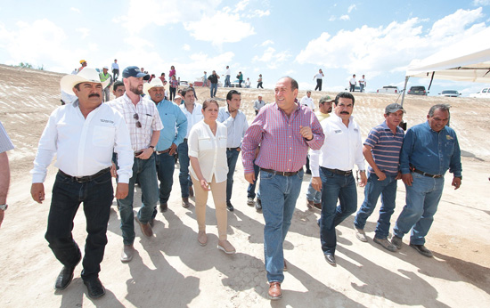 Con obras de beneficio social, Coahuila avanza 