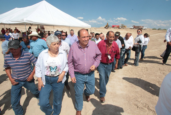 Con obras de beneficio social, Coahuila avanza 