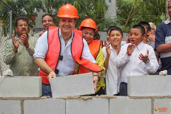 Con una inversión de 1.2 MDP dotarán de barda perimetral al jardín Niños Héroes y a la primaria Guadalupe Victoria 