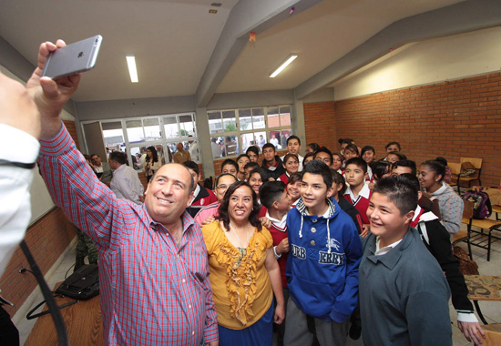 En Coahuila mil 789 maestros participaron en exámenes de promoción a cargos directivos 