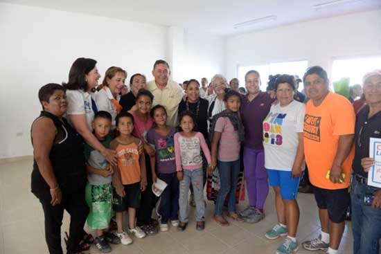 Inaugura Isidro Centro de Desarrollo Comunitario Las Margaritas 