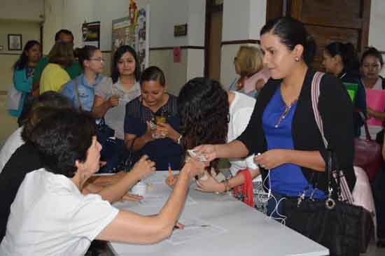 Presentan maestros de Coahuila  exámenes de promoción 