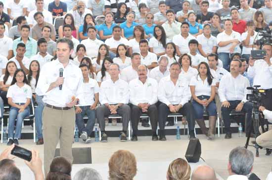 Asiste el Alcalde de Monclova a evento del Secretario de Educación Pública Aurelio Nuño 